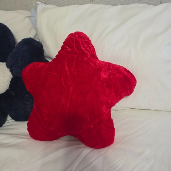 Decorative Flower & Star Pillows for Kids Room - Picture 5 of 5